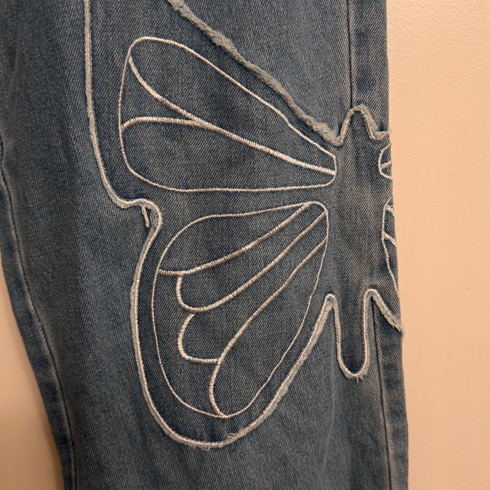 Finesse Women's blue Jeans with Butterfly Design vintage inspired - Picture 3 of 3